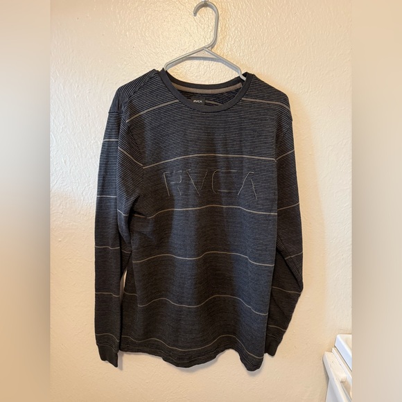 RVCA Other - RVCA Men's Black Striped crewneck